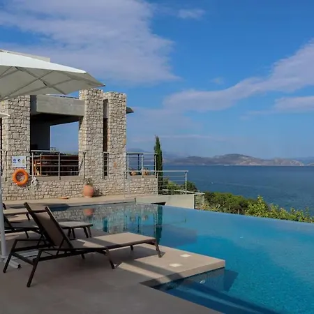 Villa Floros *