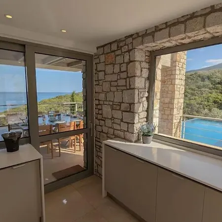 Floros Villa